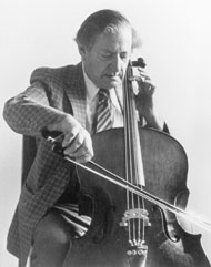 A former pupil of Feuermann, George Neikrug became a devoted student and proponent of D.C. Dounis, a legendary teacher who tackled many physical issues of playing.